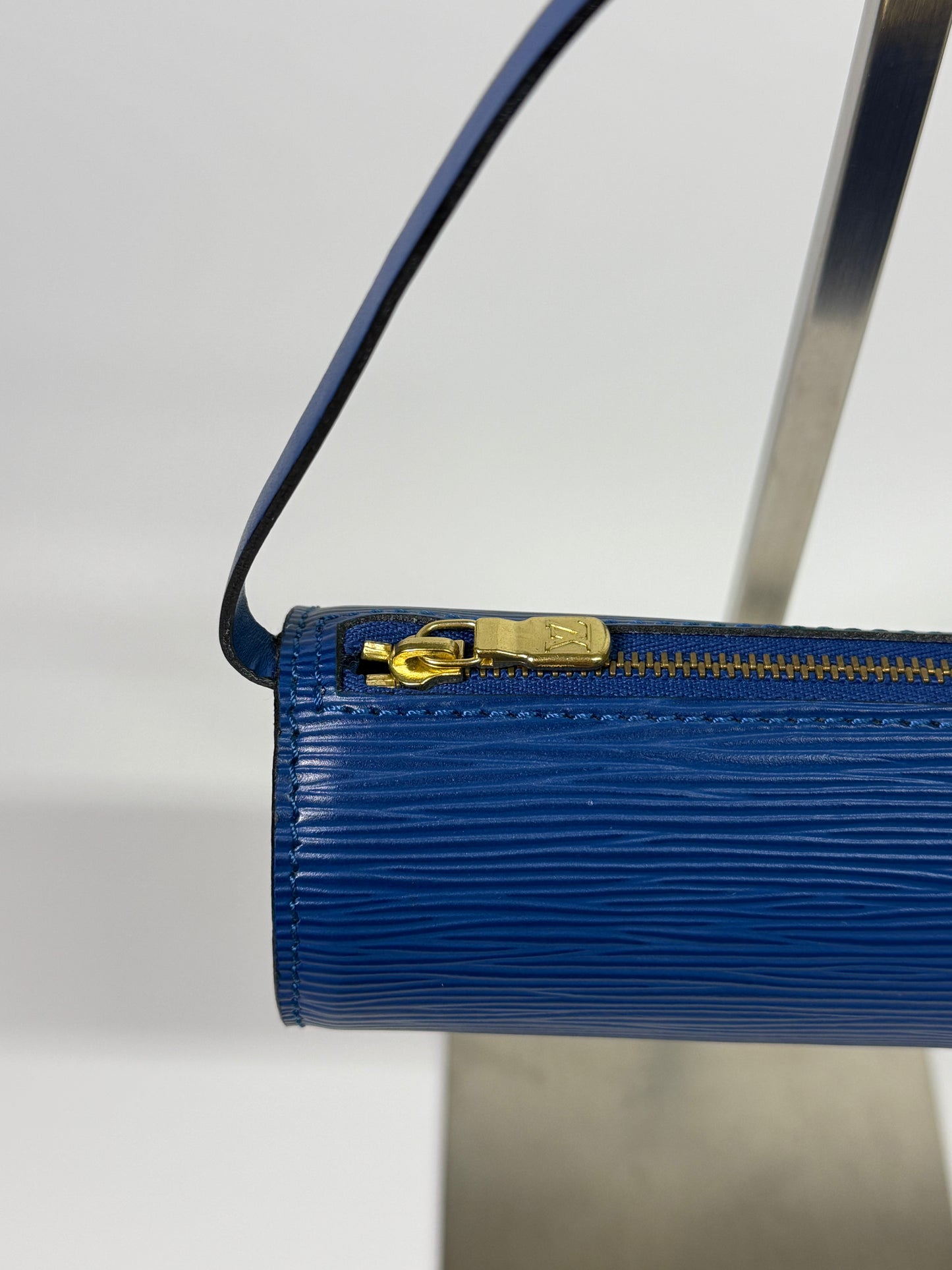 Louis Vitton - Mini Baby Papillon Pochette  - Blue Epi Leather